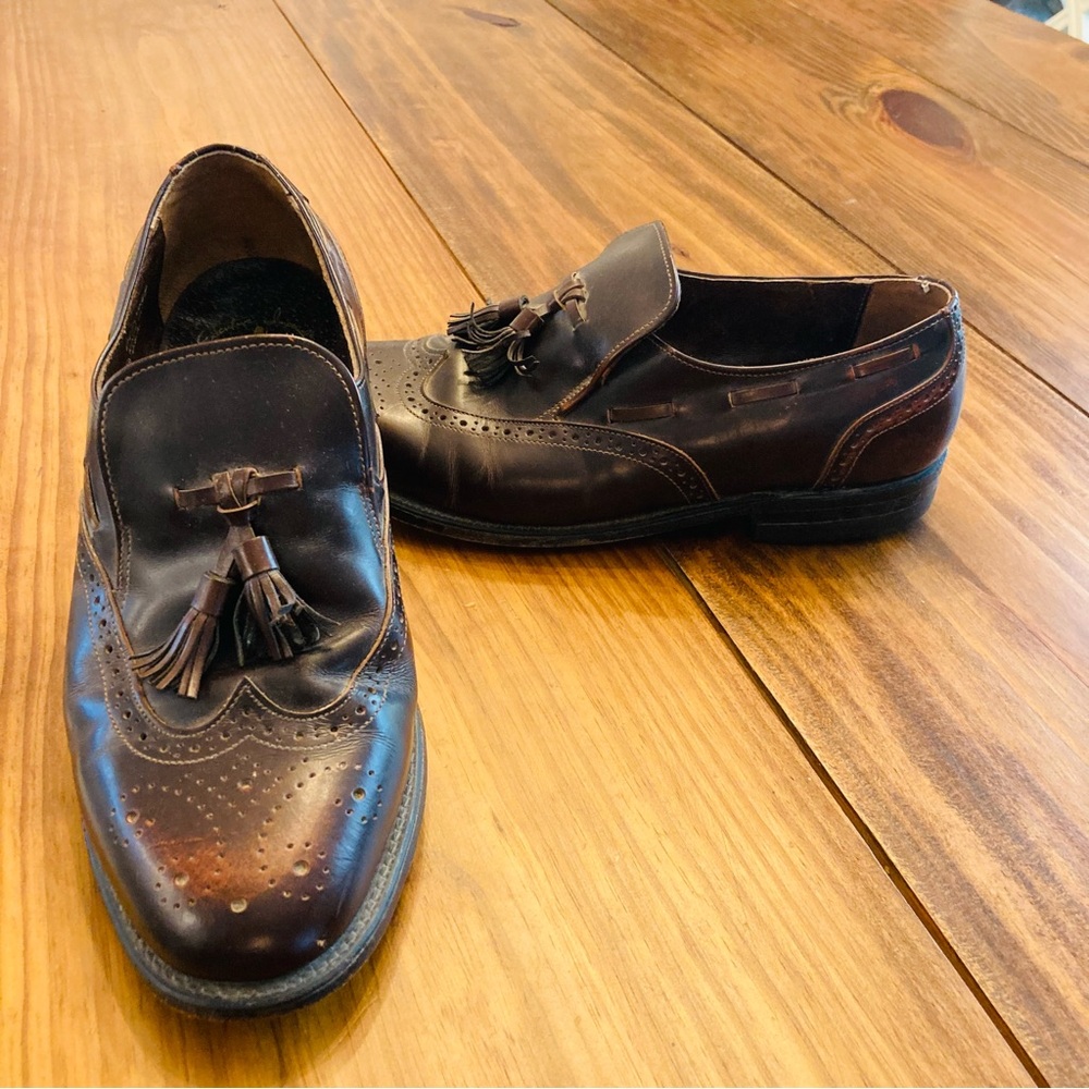 O'Sullivan Executive Imperials 9.5 3E (extra wide) Leather Wingtip Shoes